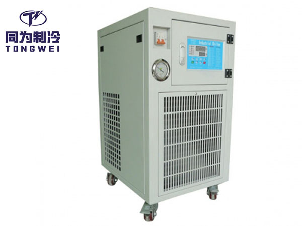 Tongwei Portable Recirculating Water Chiller: โซลูชั่นการระบายความร้อนที่แม่นยำสำหรับการใช้งานอุตสาหกรรม